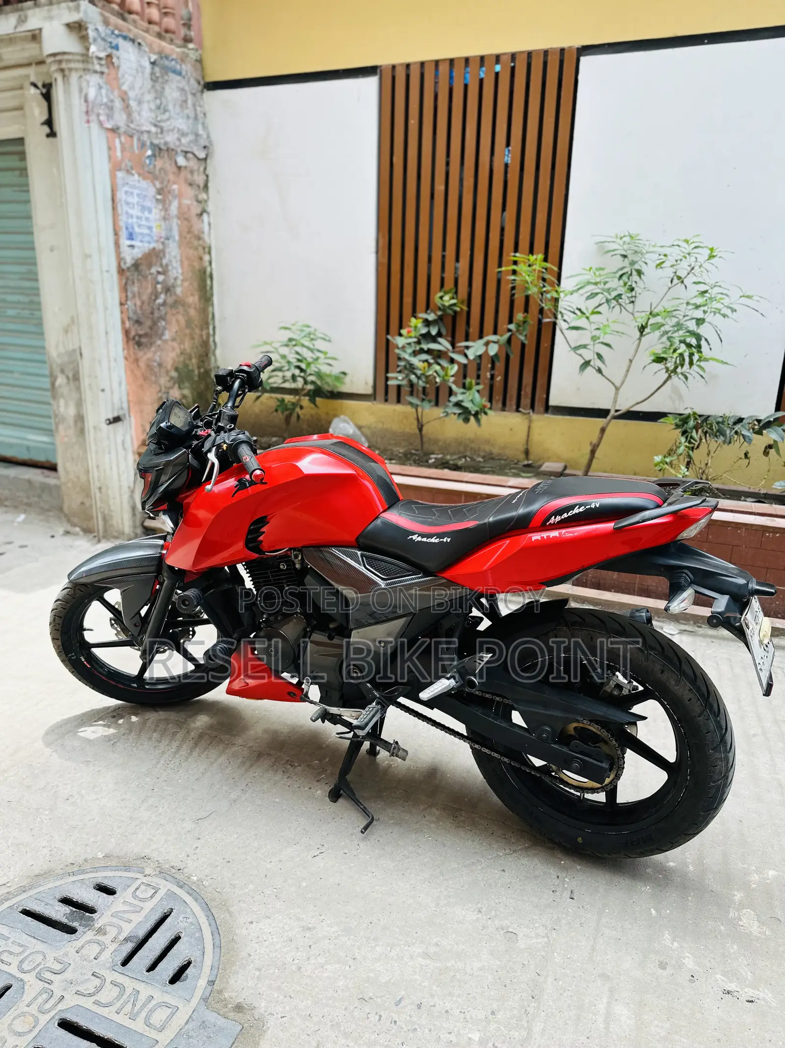 TVS Apache RTR 160 4V 2019 Red