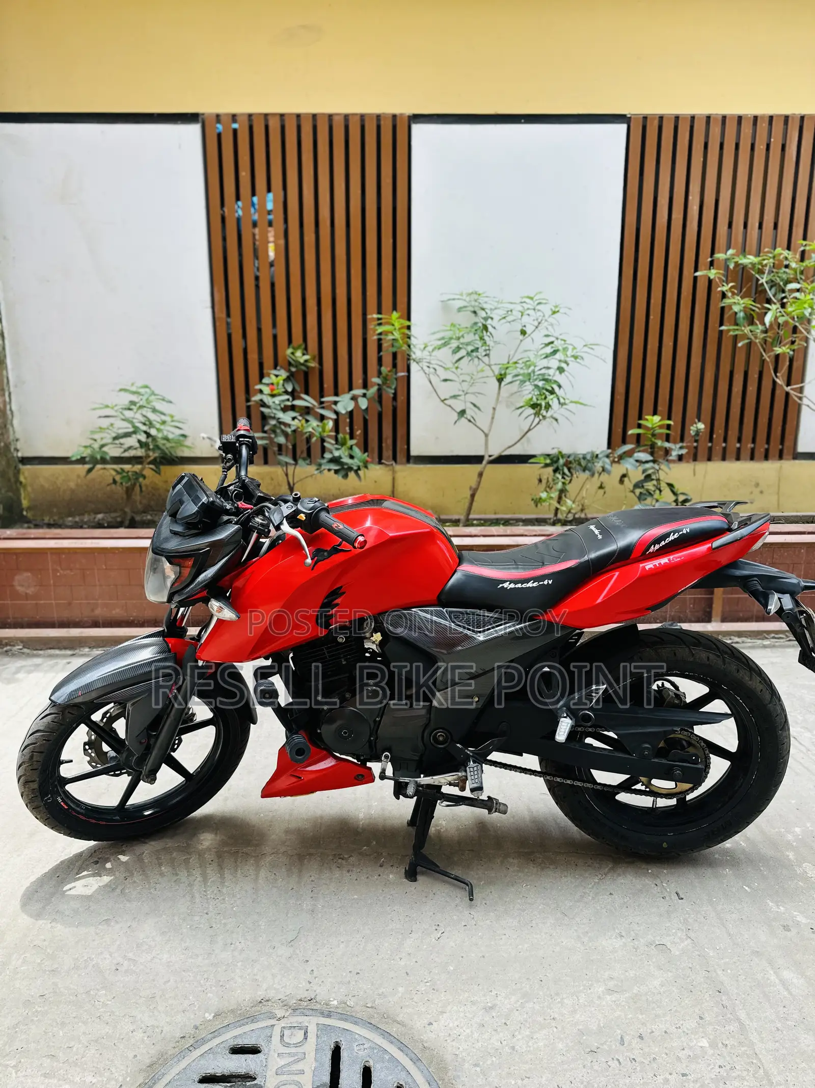 TVS Apache RTR 160 4V 2019 Red
