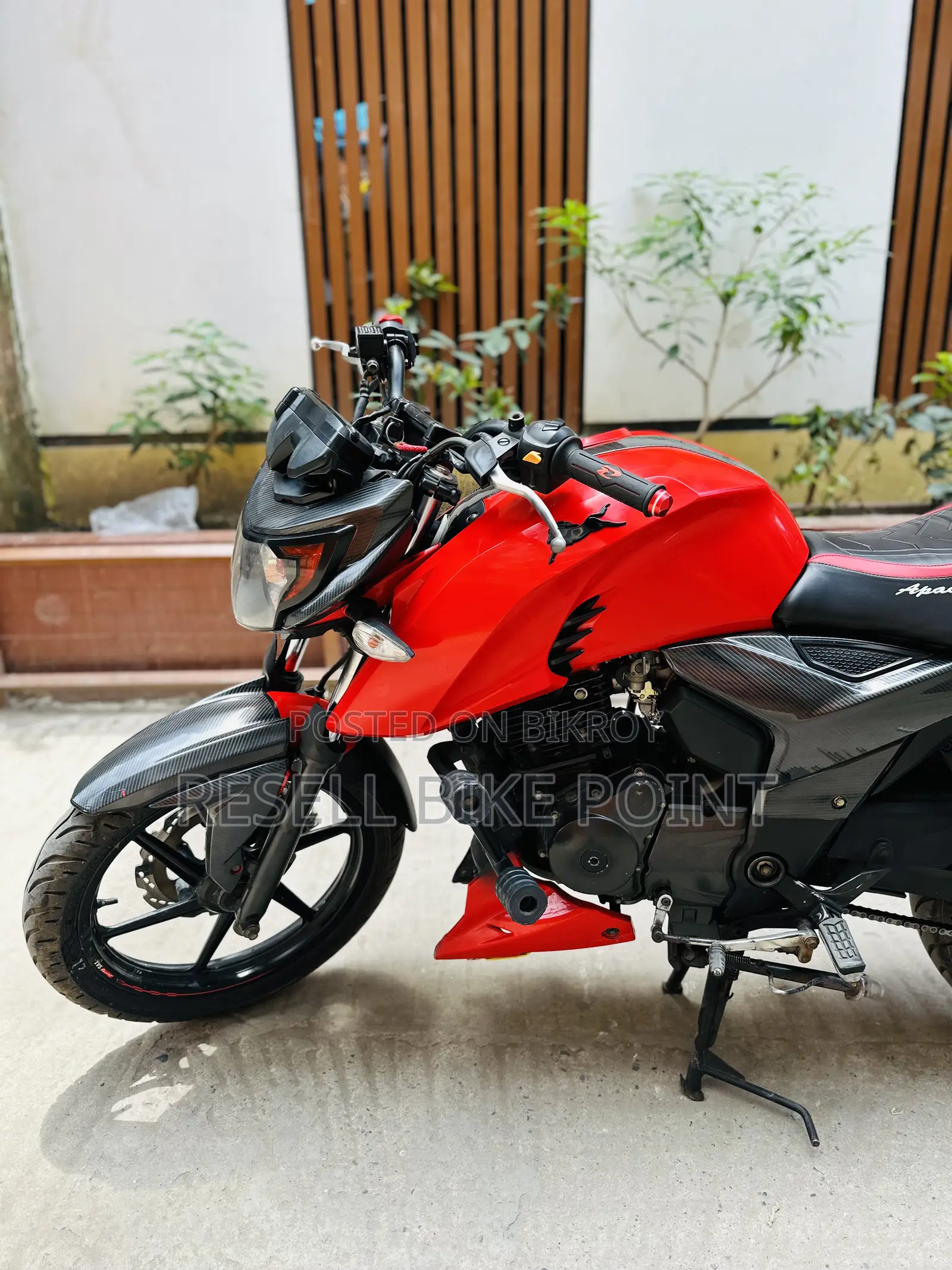 TVS Apache RTR 160 4V 2019 Red