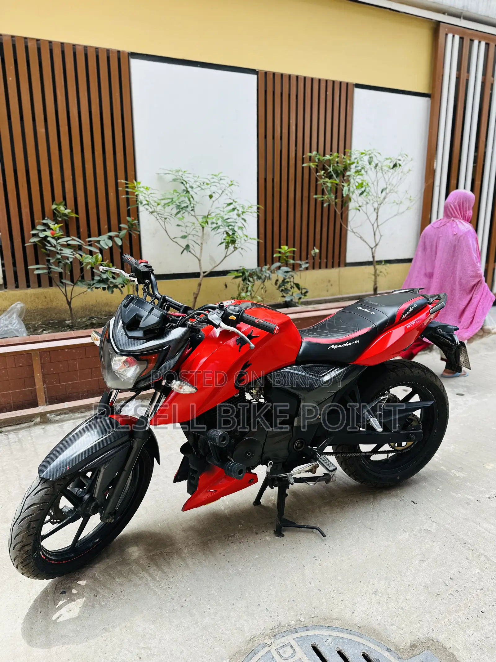 TVS Apache RTR 160 4V 2019 Red