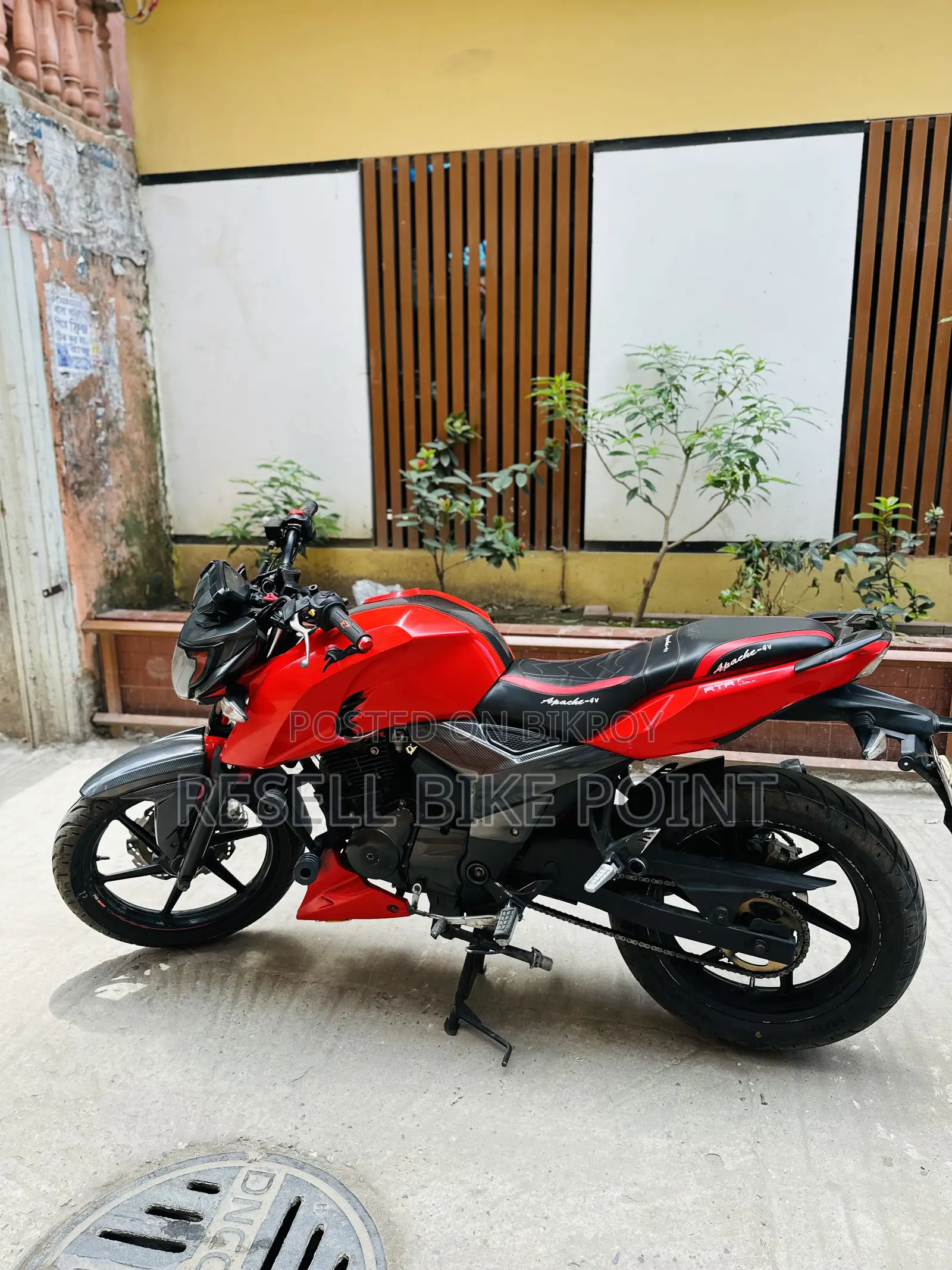 TVS Apache RTR 160 4V 2019 Red