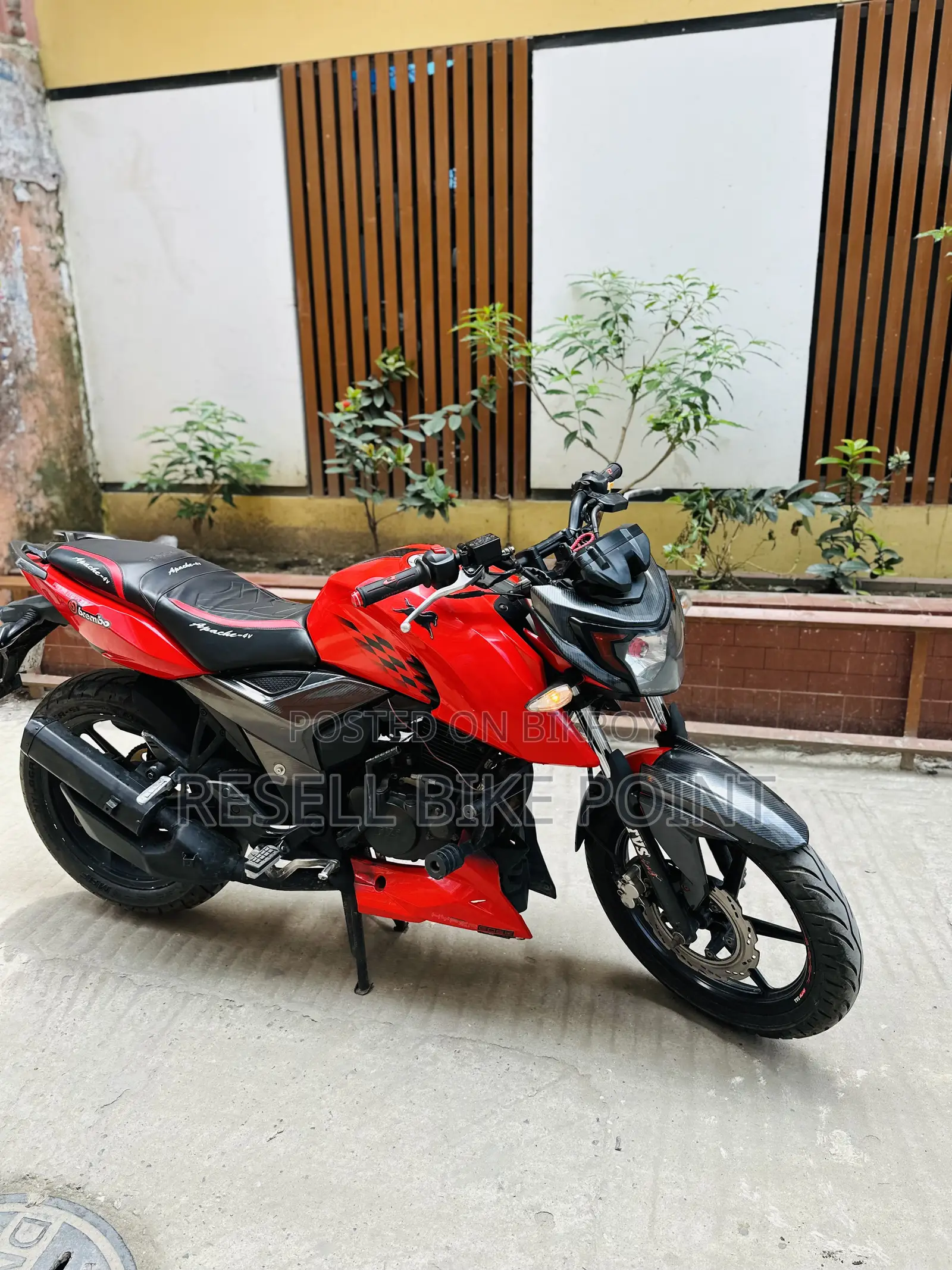 TVS Apache RTR 160 4V 2019 Red