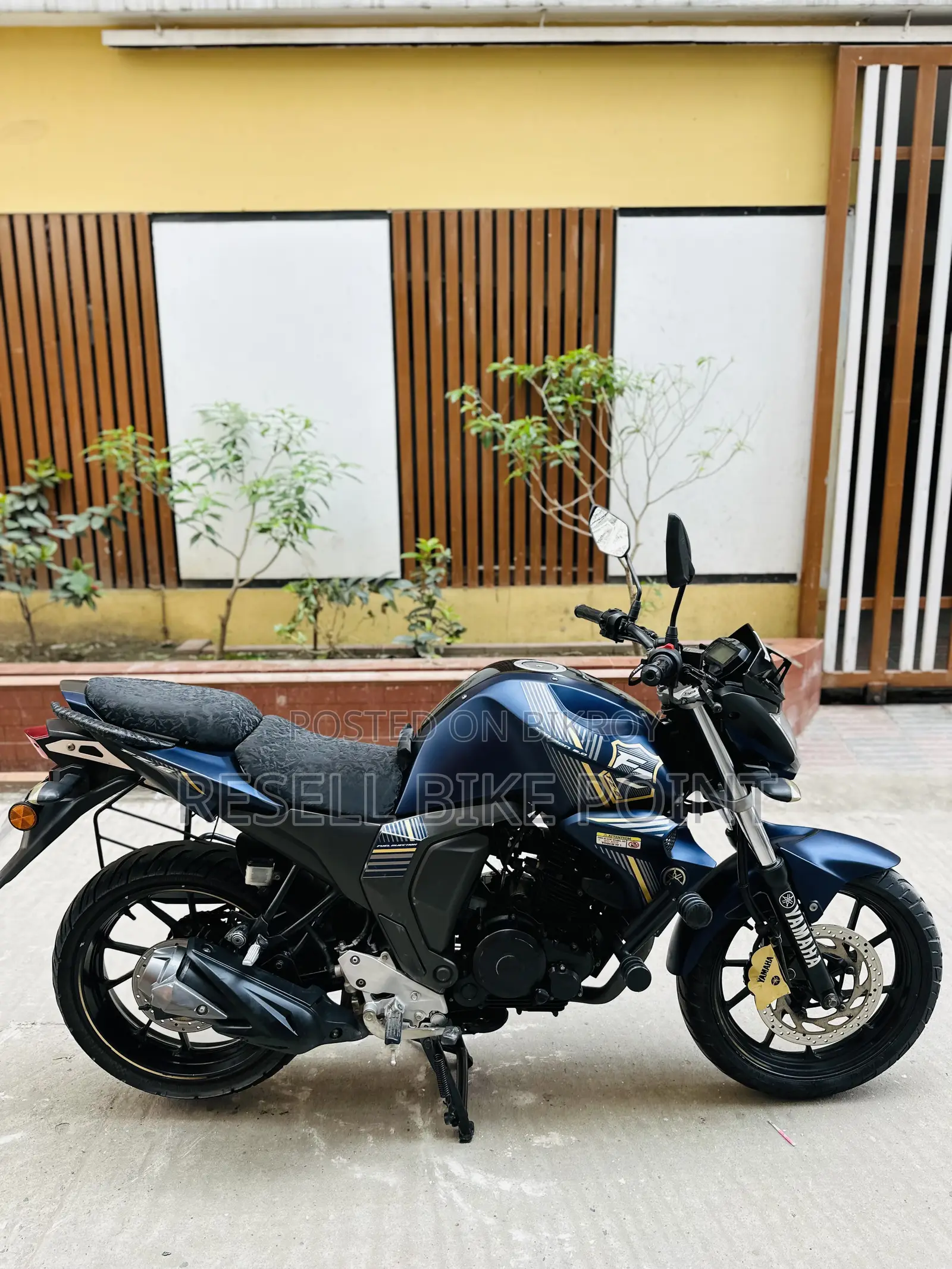 Yamaha FZ 2023 Blue