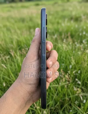 ইনফিনিক্স হট ৩০ ১২৮ জিবি ব্ল্যাক