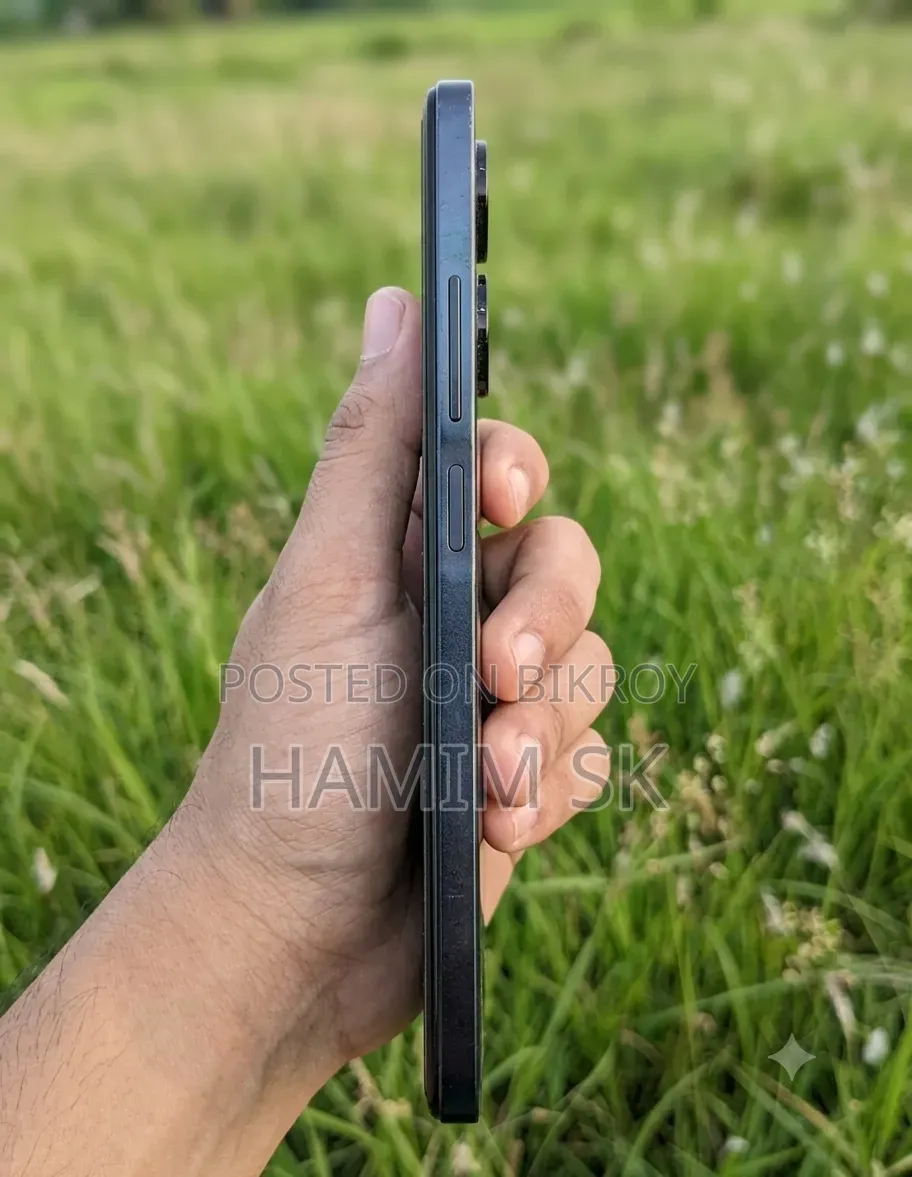 ইনফিনিক্স হট ৩০ ১২৮ জিবি ব্ল্যাক