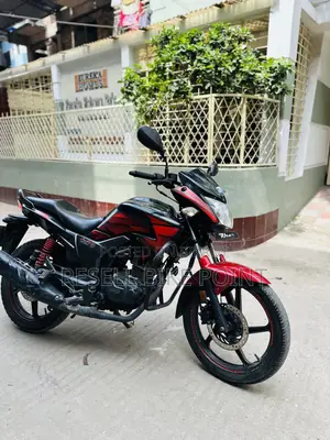 Hero Hunk 2022 Red