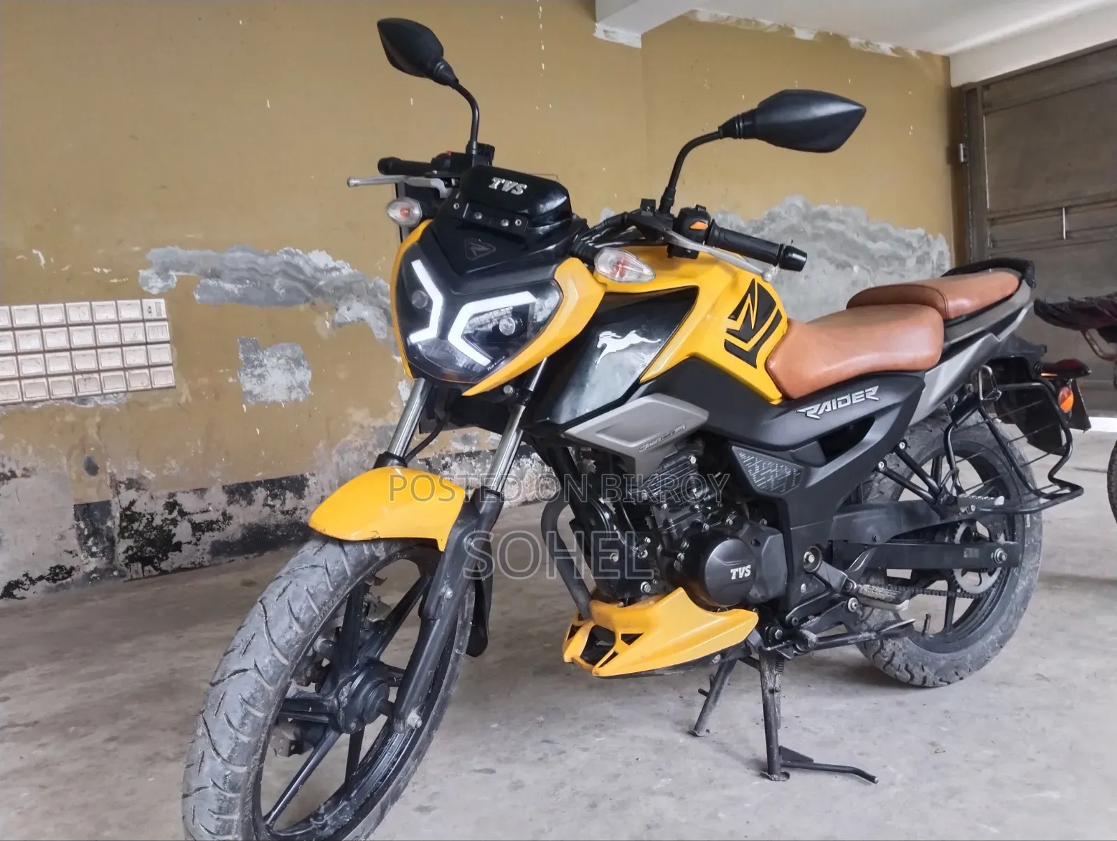 TVS Raider 125 2023 Yellow