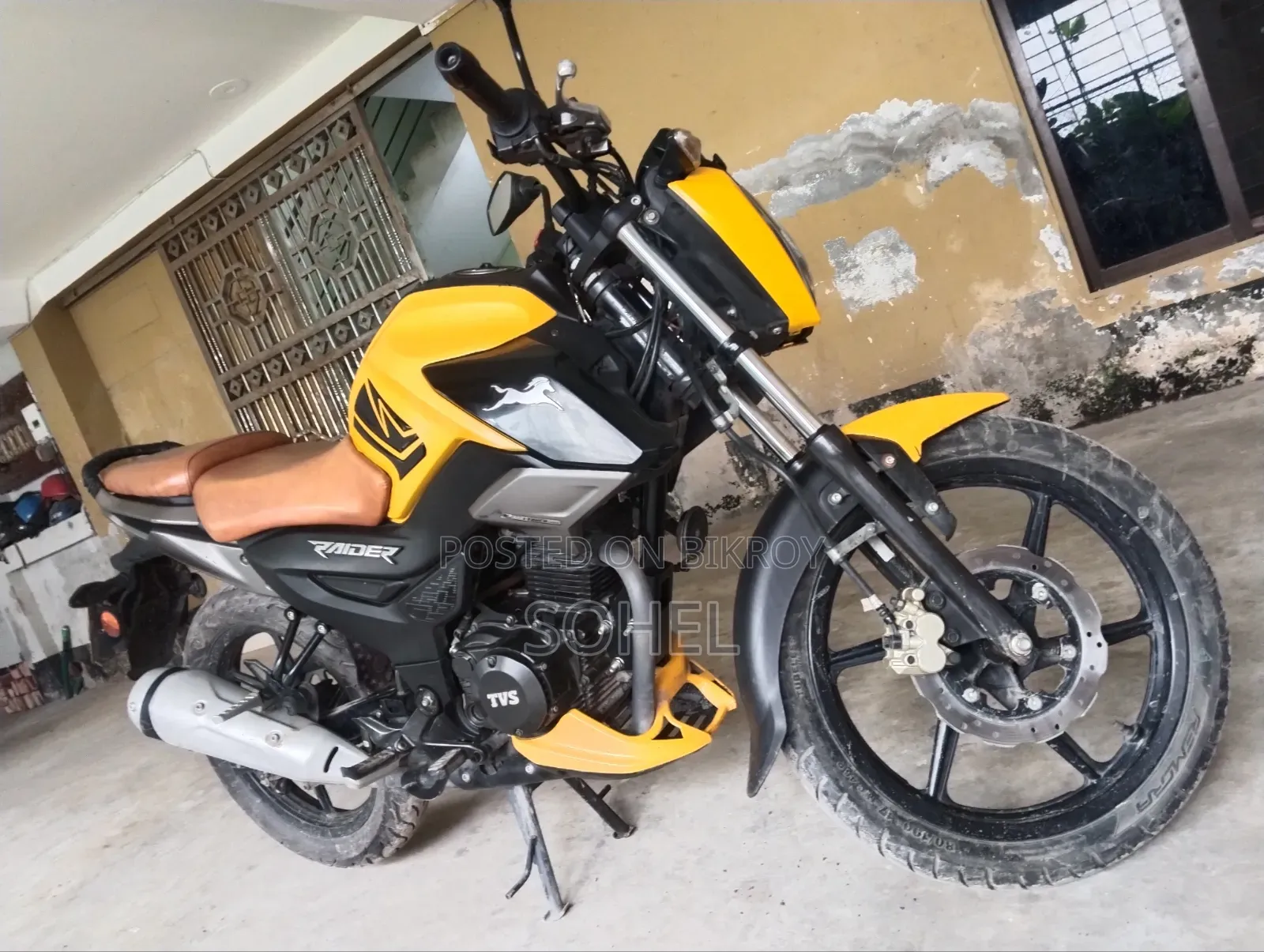 TVS Raider 125 2023 Yellow