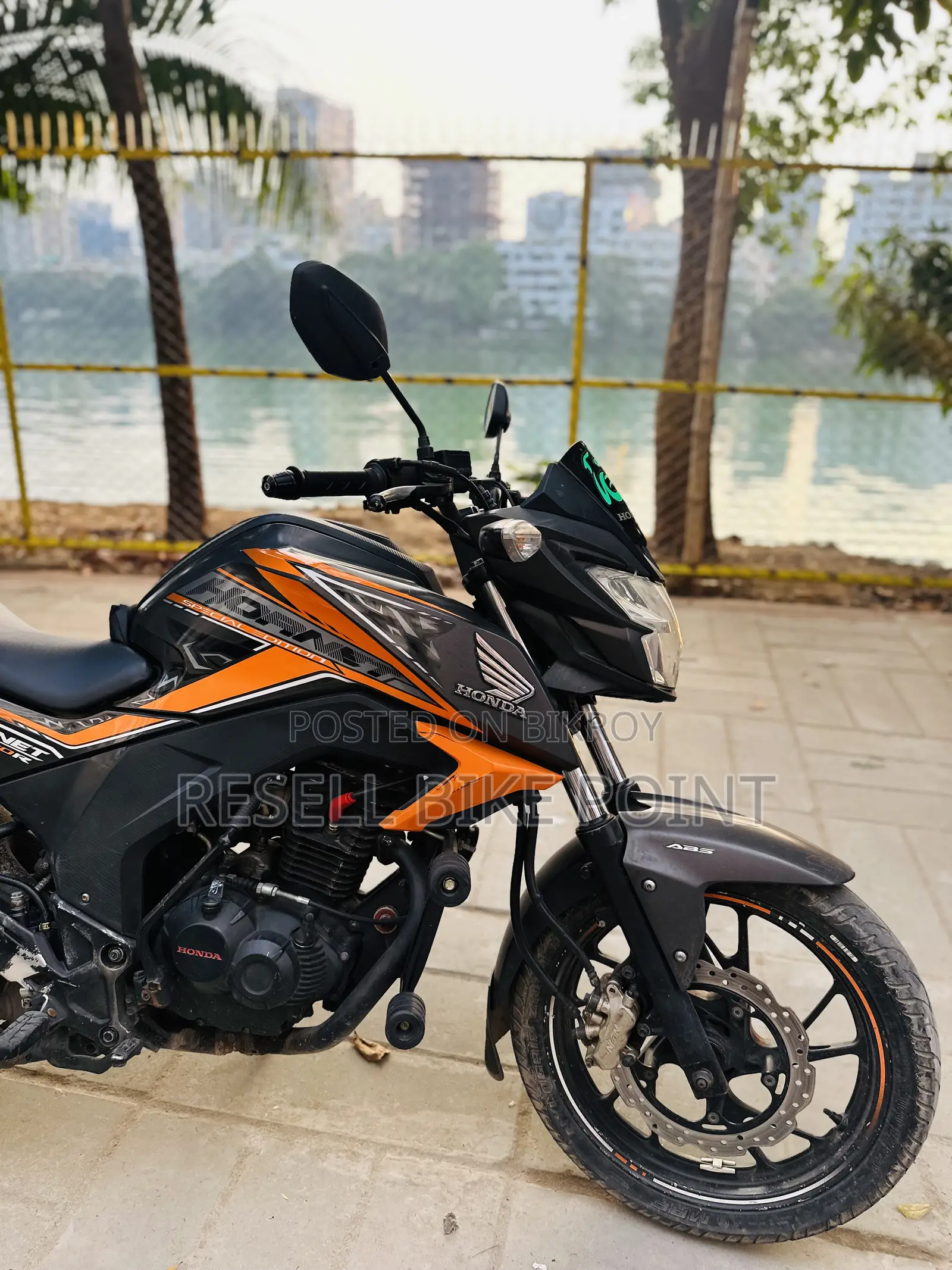 Honda Hornet 2020 Orange