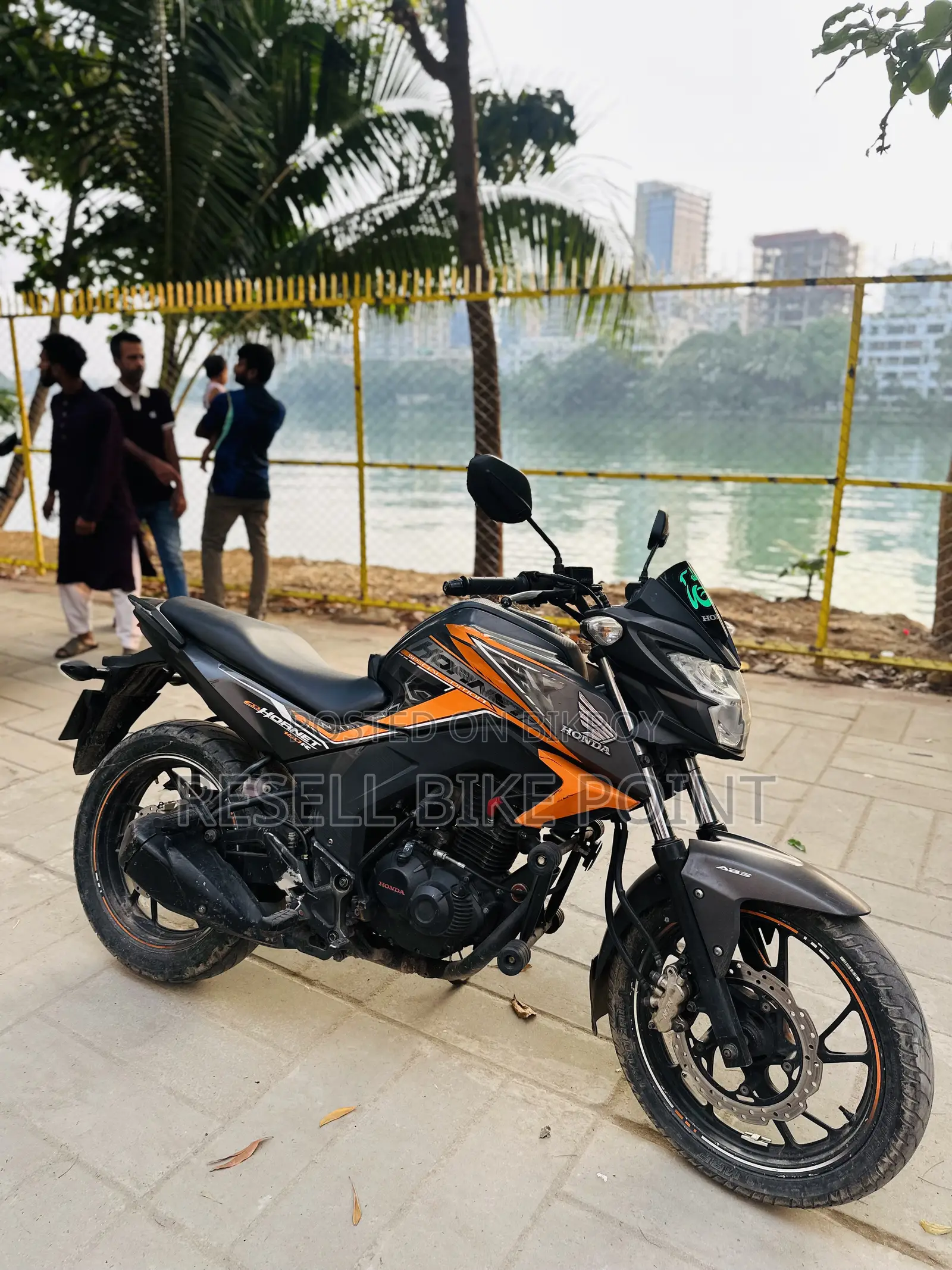 Honda Hornet 2020 Orange