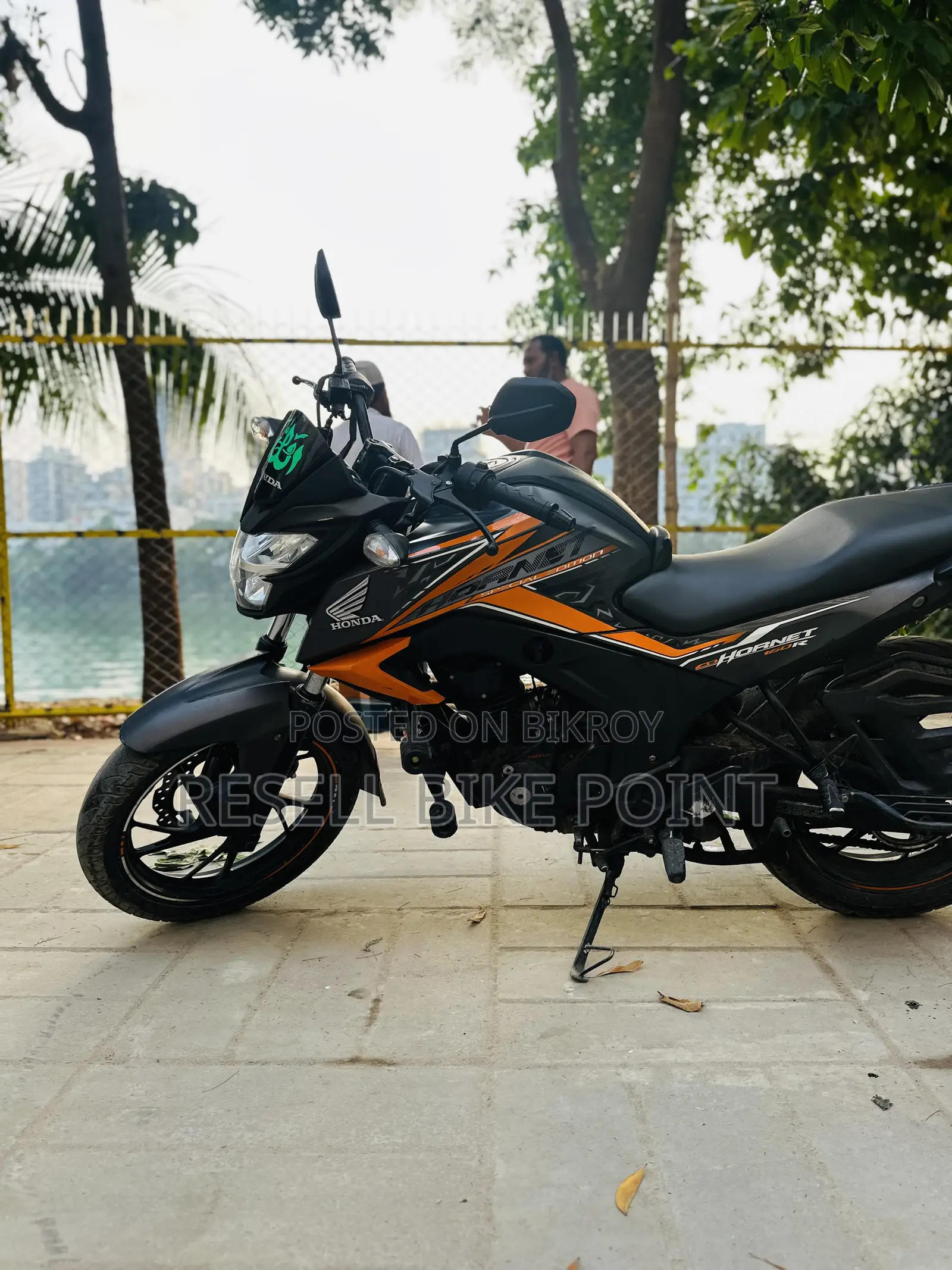 Honda Hornet 2020 Orange
