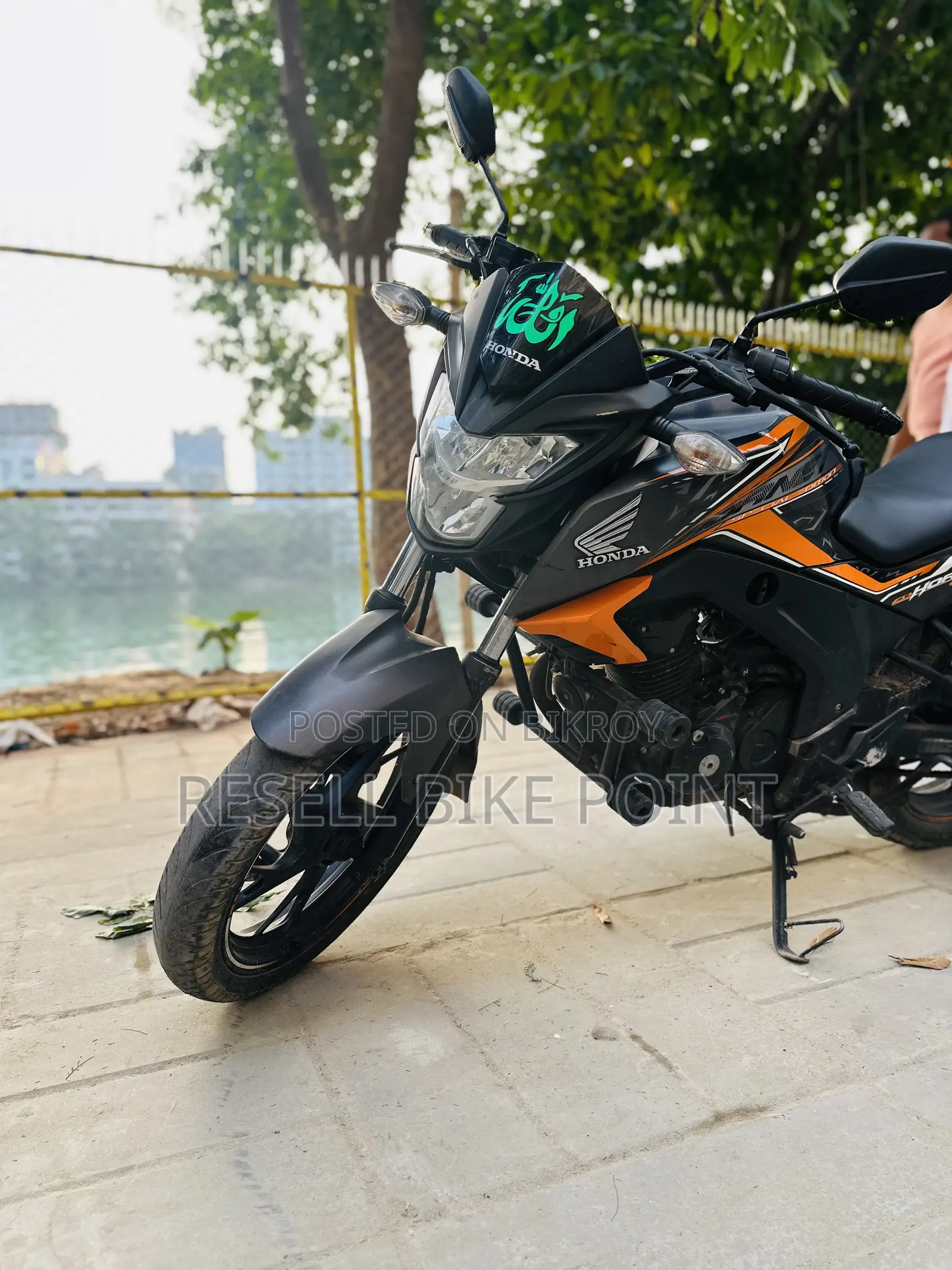 Honda Hornet 2020 Orange