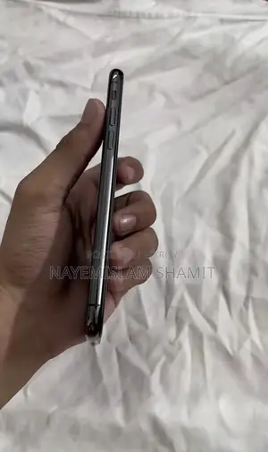 নিউ অ্যাপল আইফোন এক্সএস ২৫৬ জিবি ব্ল্যাক