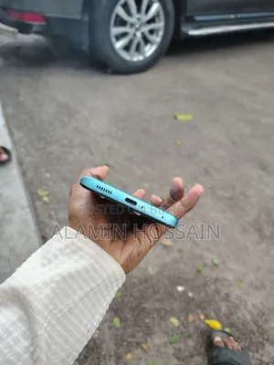 New iQOO 8 GB Blue