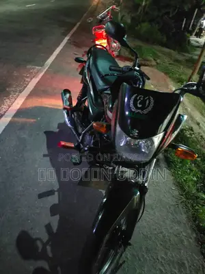 বাজাজ পিলাটিনা ১০০ ২০১৬ ব্ল্যাক