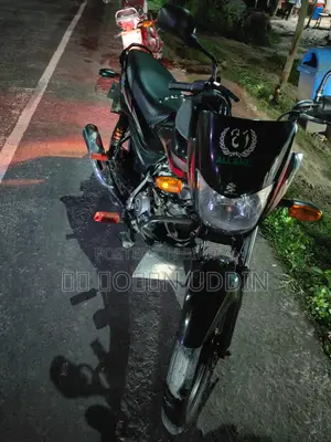 বাজাজ পিলাটিনা ১০০ ২০১৬ ব্ল্যাক