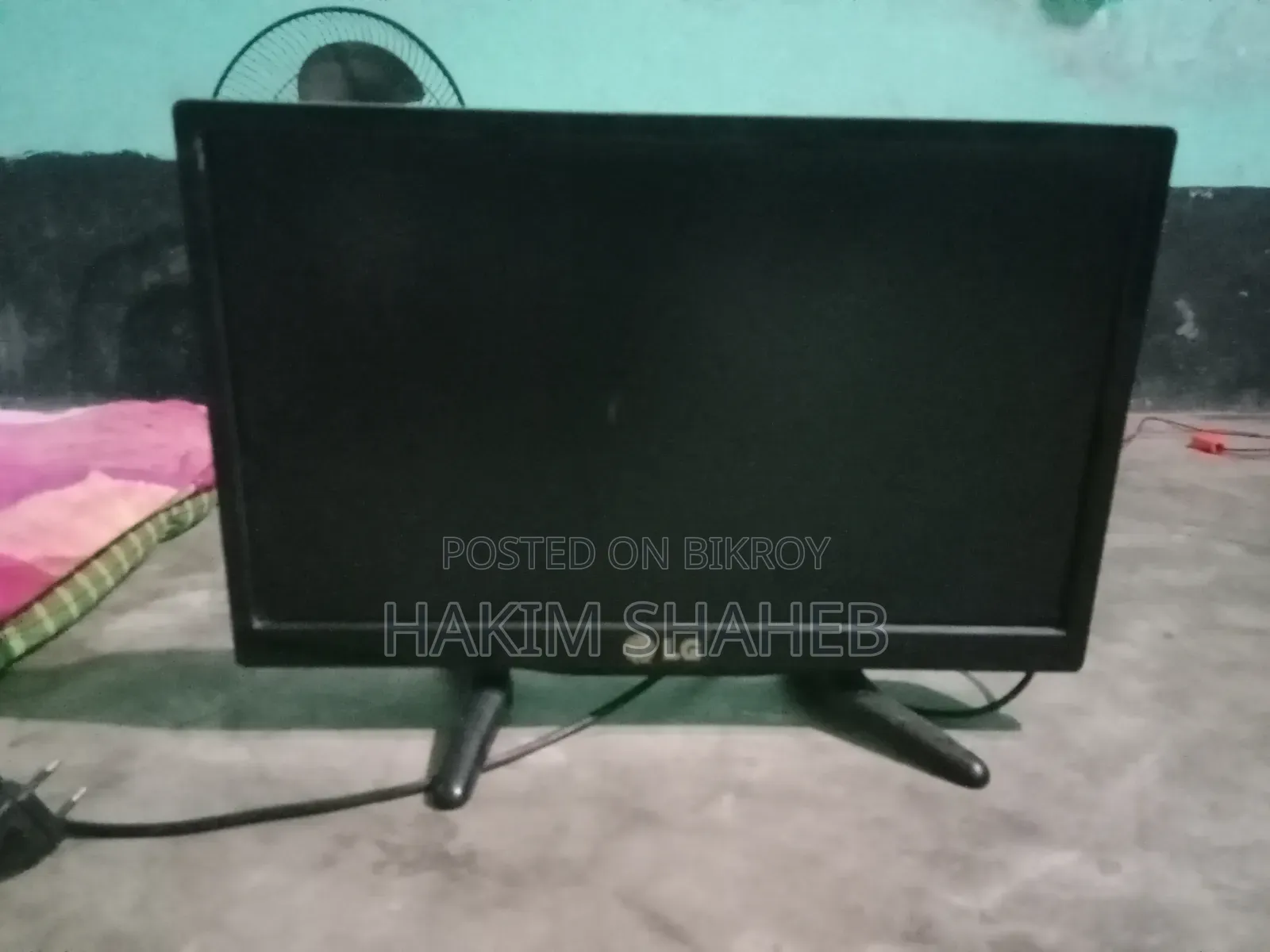 Computer LED Monitor 19"
