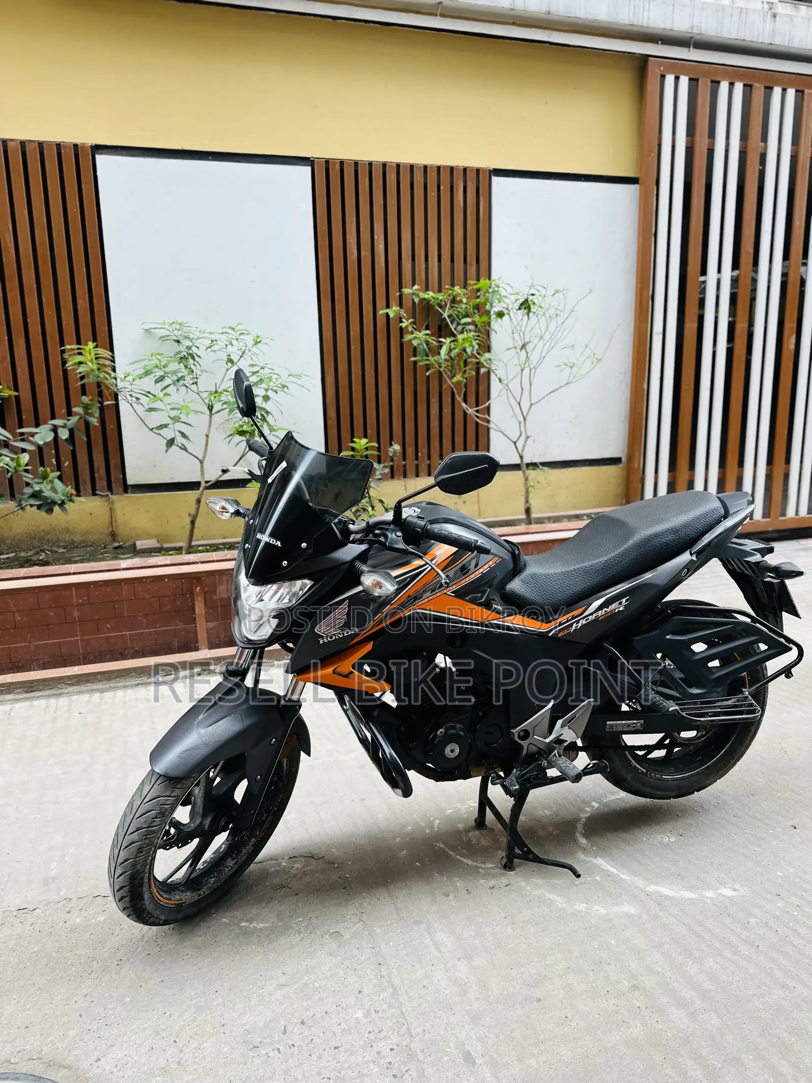 Honda Hornet 2021 Orange