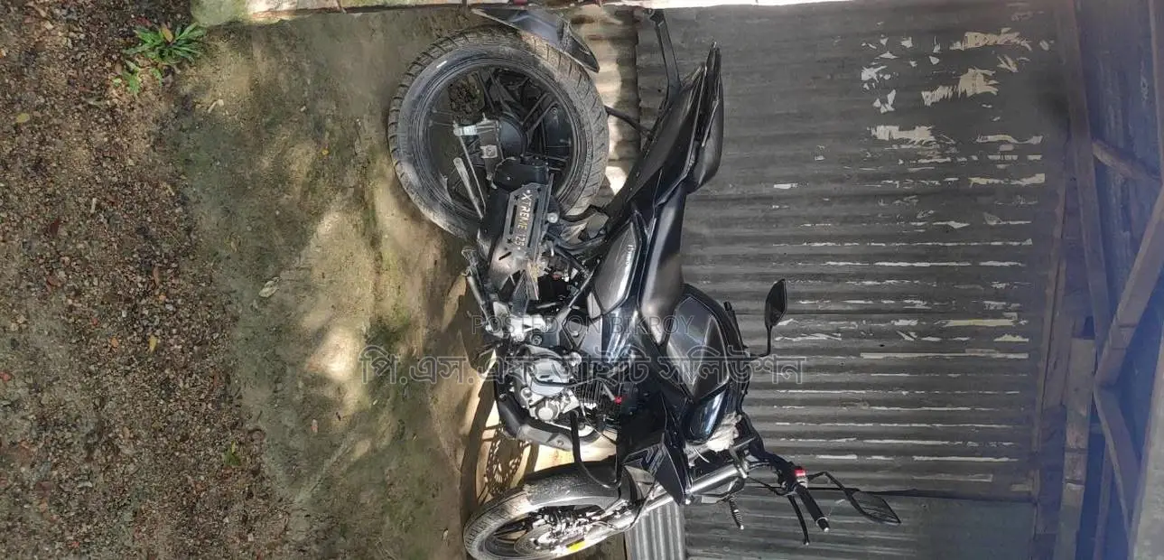 New Hero Xtreme 125R 2025 Black
