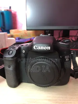DSLR Camera Canon 7D