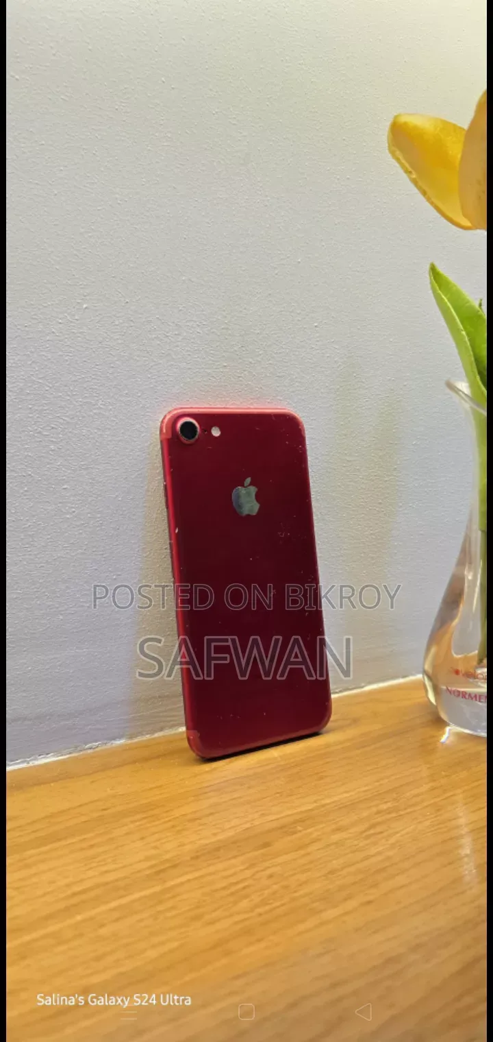 Apple iPhone 7 128 GB Red