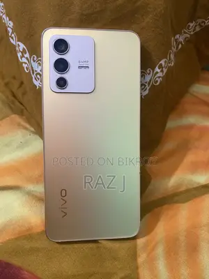 Vivo V23 5G 128 GB Gold