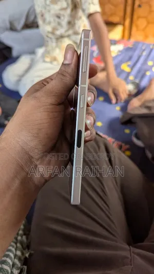 Sharp Aquos sense7 128 GB Bronze