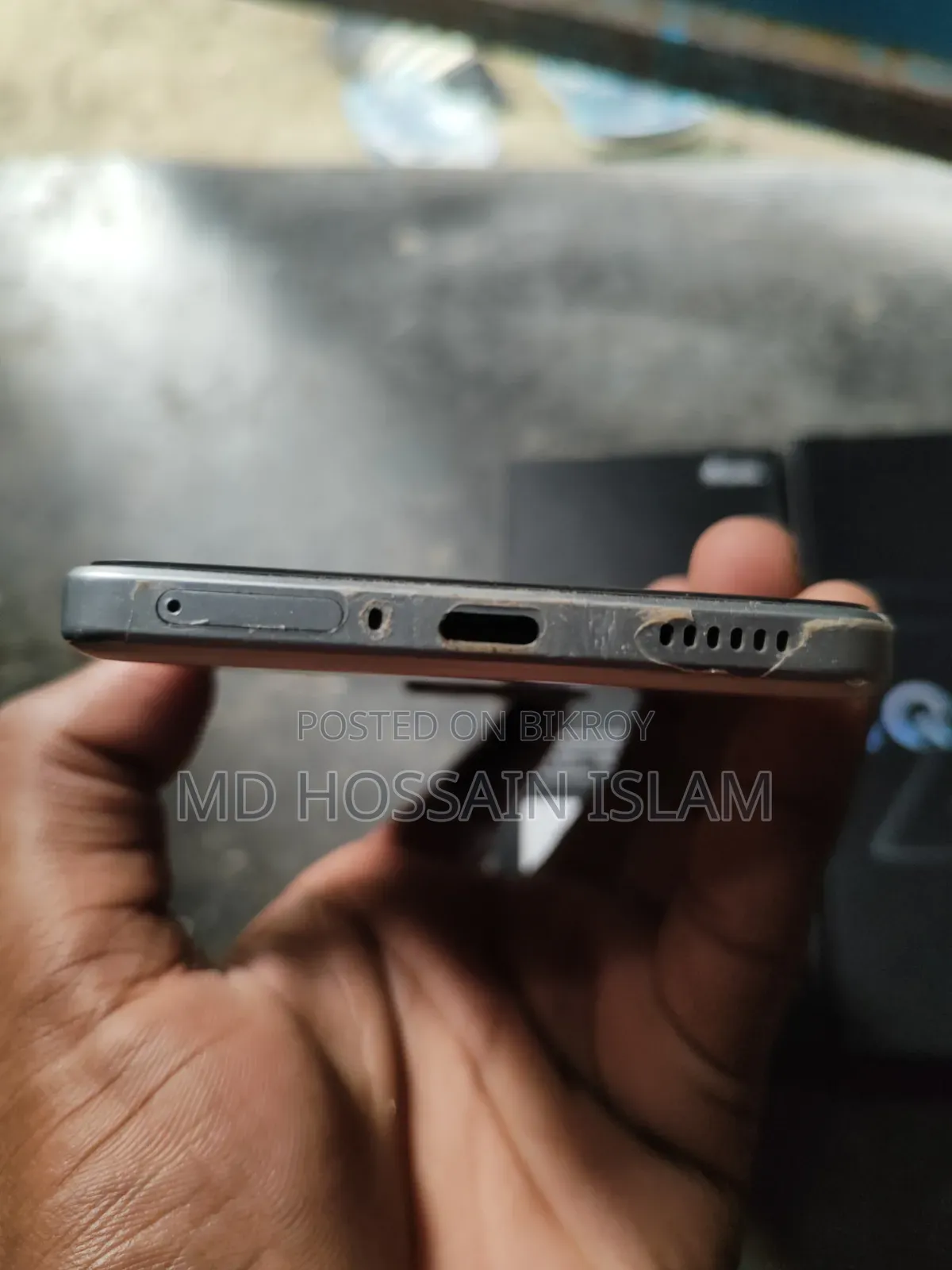 iQOO 256 GB White