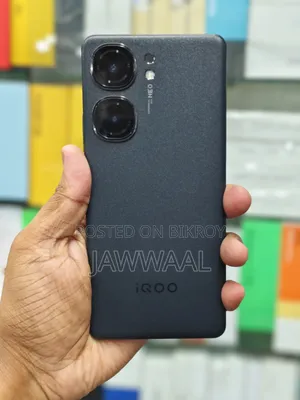 iQOO 256 GB Black
