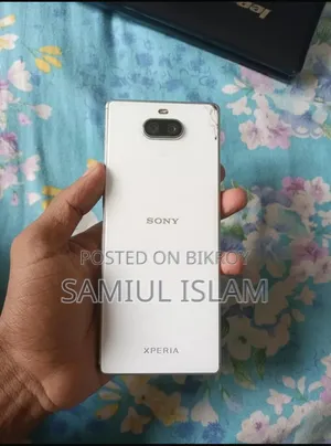 Sony Xperia 8 SOV42 64 GB White