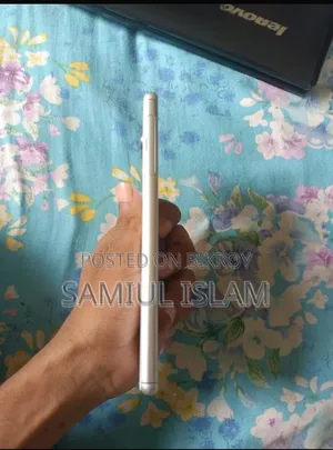 Sony Xperia 8 SOV42 64 GB White