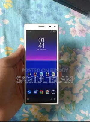 Sony Xperia 8 SOV42 64 GB White