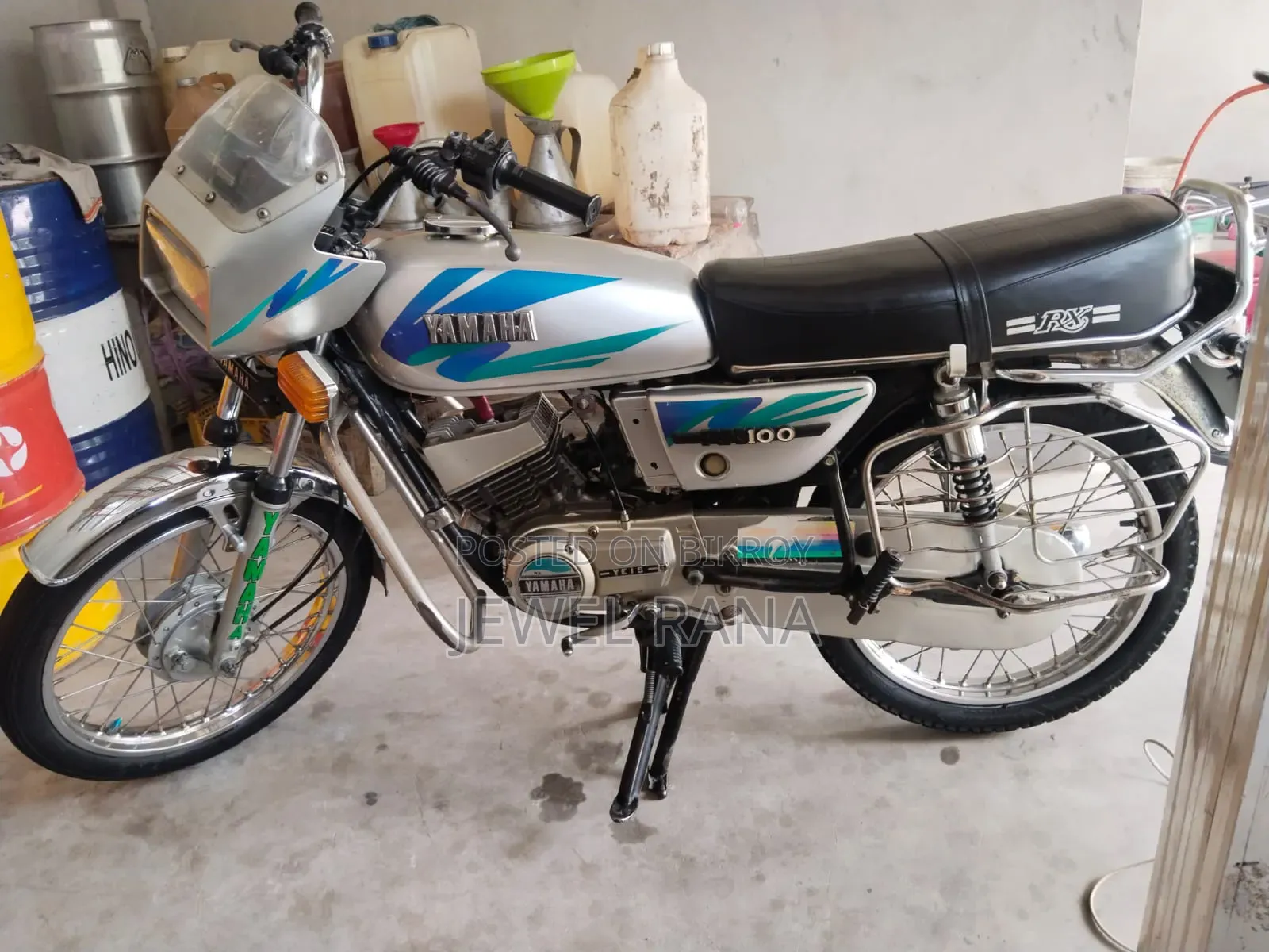 New Yamaha 2001 Silver