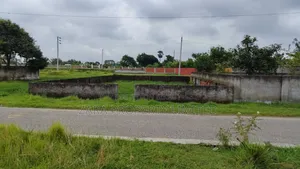 কম বাজেটে জরুরি প্রয়োজনে ৫ কাঠা প্লট ১১ নং সেক্টরে।