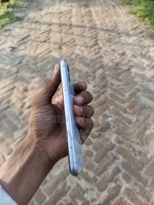 Apple iPhone 11 64 GB Purple