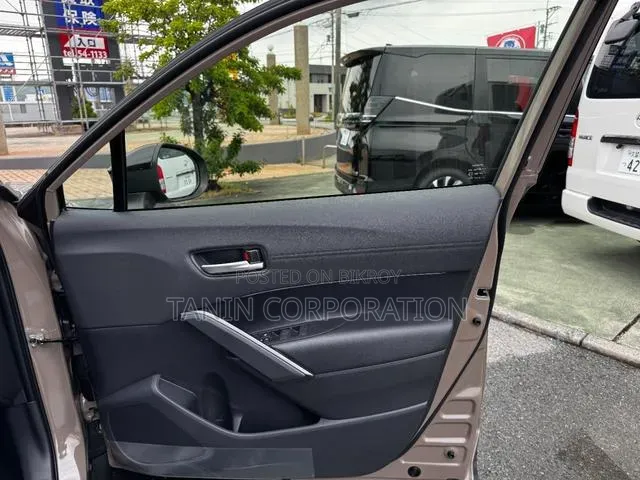 New Toyota Corolla Cross 2026 Beige