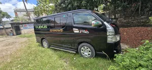 টয়োটা নোহা ২০০৬ কালো