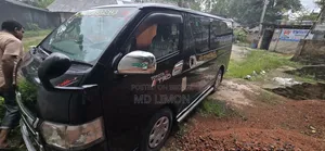 টয়োটা নোহা ২০০৬ কালো