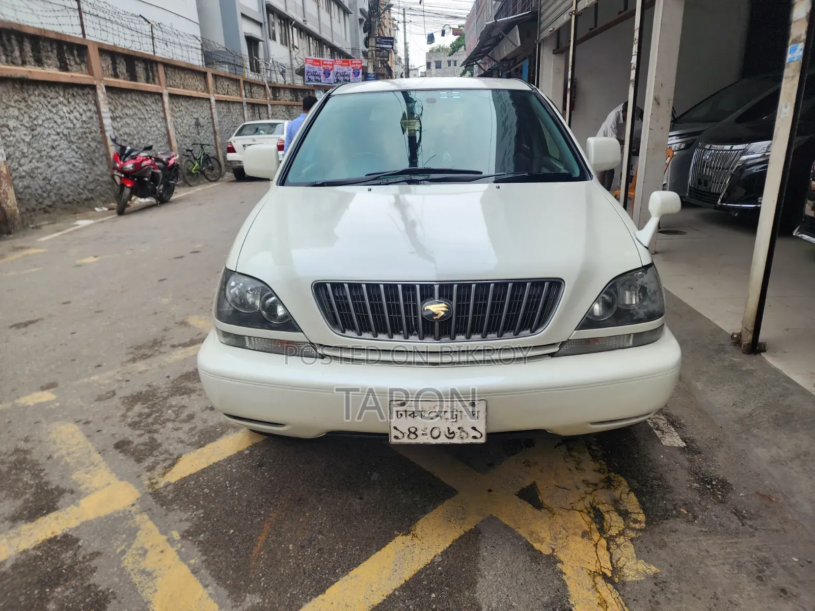 Toyota Harrier 1998 Pearl