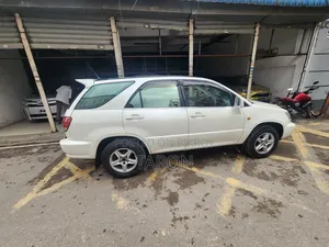 Toyota Harrier 1998 Pearl