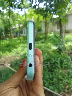 Vivo Y03t 64 GB