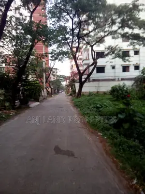জি- ব্লকে ৩+৩=৬ কাঠা দক্ষিন মুখি প্লট বিক্রয় আর্জেন্ট মালিক দেশে