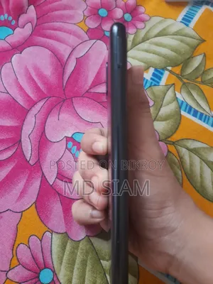 স্যামসাং গ্যালাক্সি এ১২ ৬৪ জিবি কালো