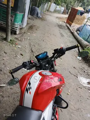 TVS Apache 160 4V 2022 লাল