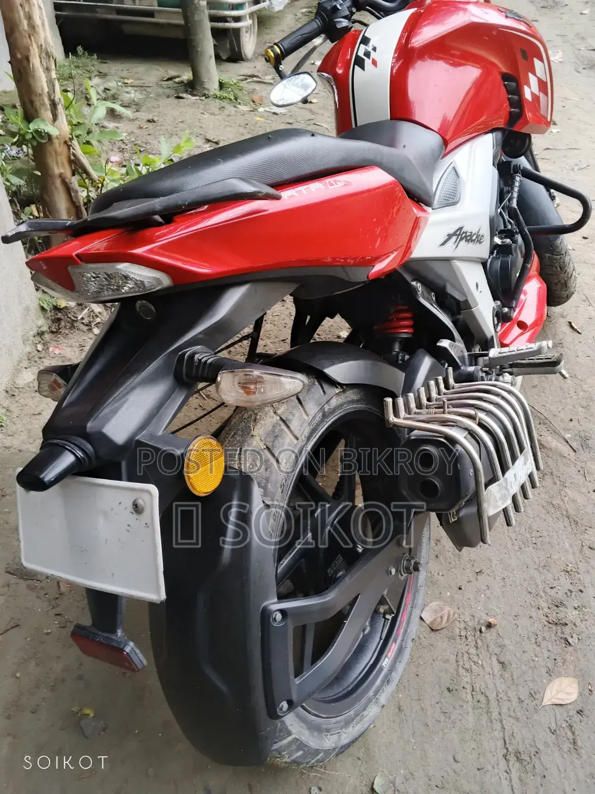 TVS Apache 160 4V 2022 লাল