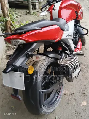 TVS Apache 160 4V 2022 Red