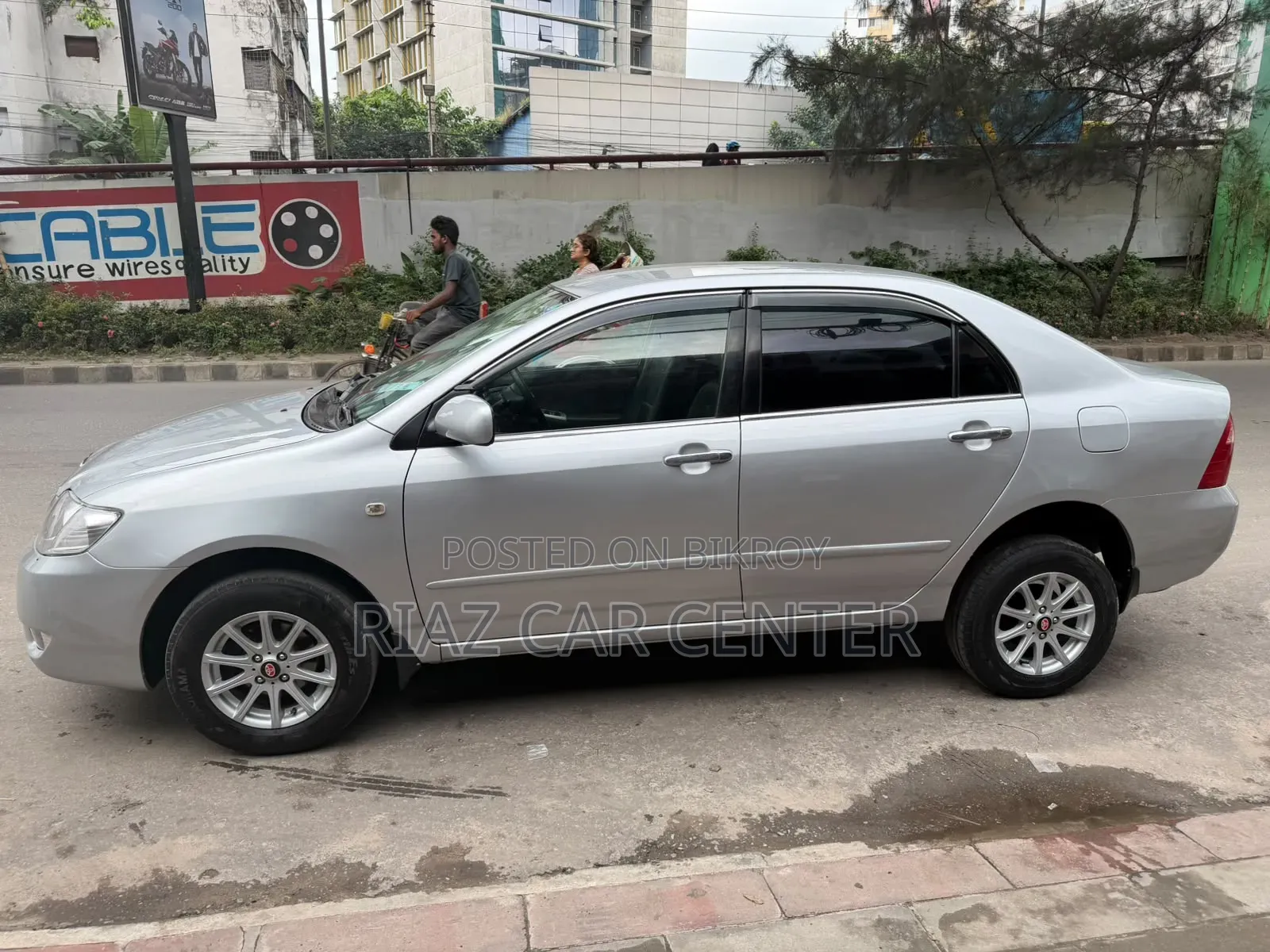 Toyota Corolla 2004 Silver