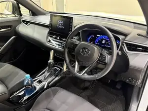 Toyota Corolla Cross 2023 Pearl