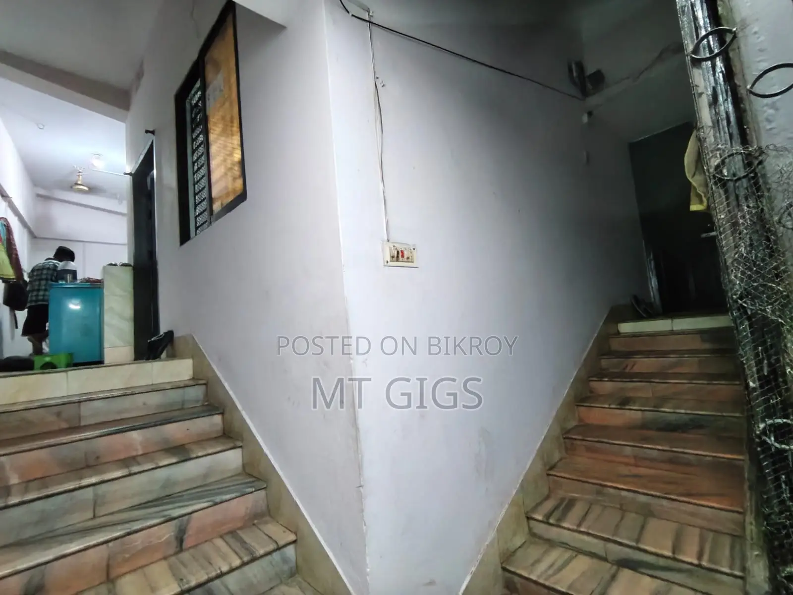 খিলগাঁওয়ে ৪ বেডরুমের অ্যাপার্টমেন্ট বিক্রির জন্য