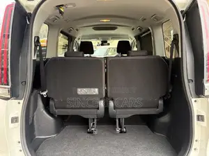 Toyota Noah 2021 Pearl